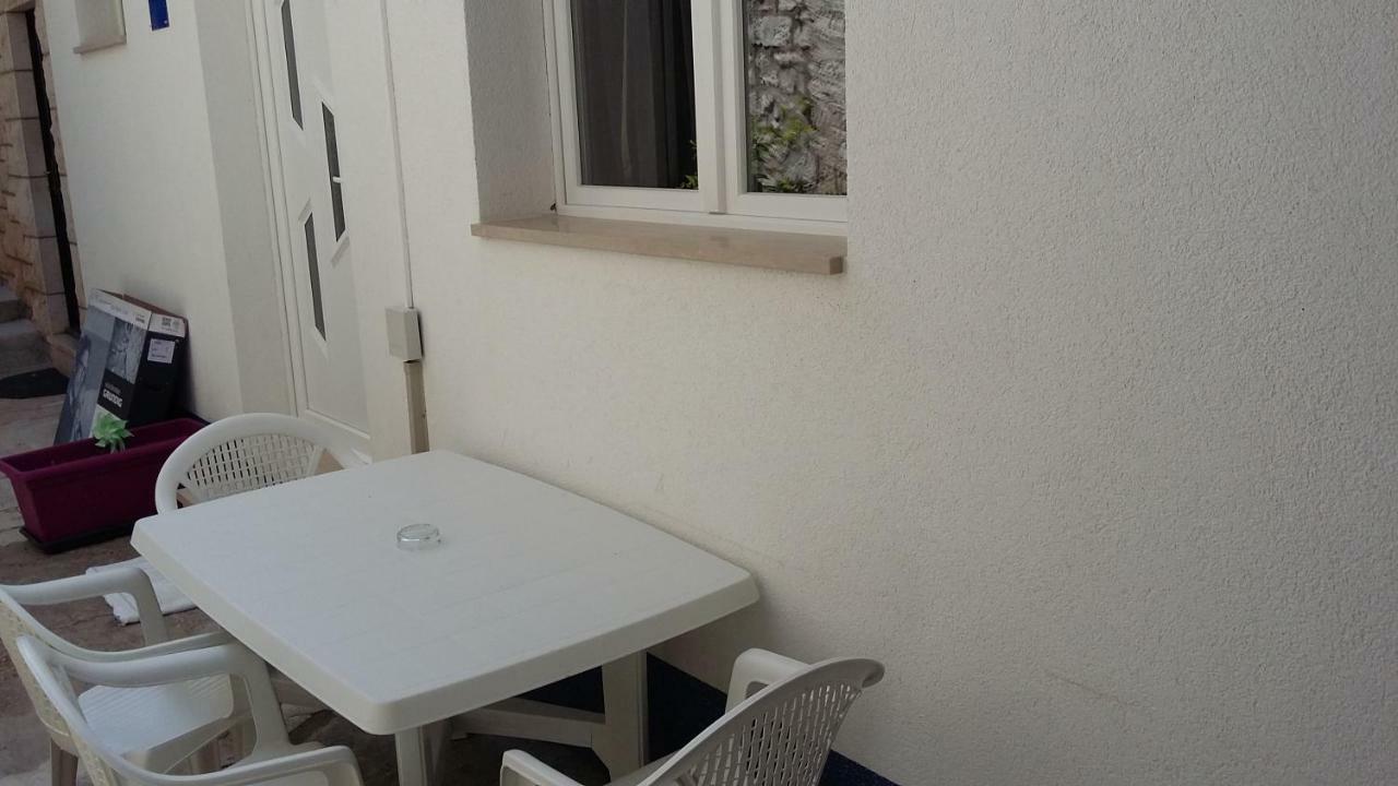 Apartment Antica Povlja  Exteriör bild